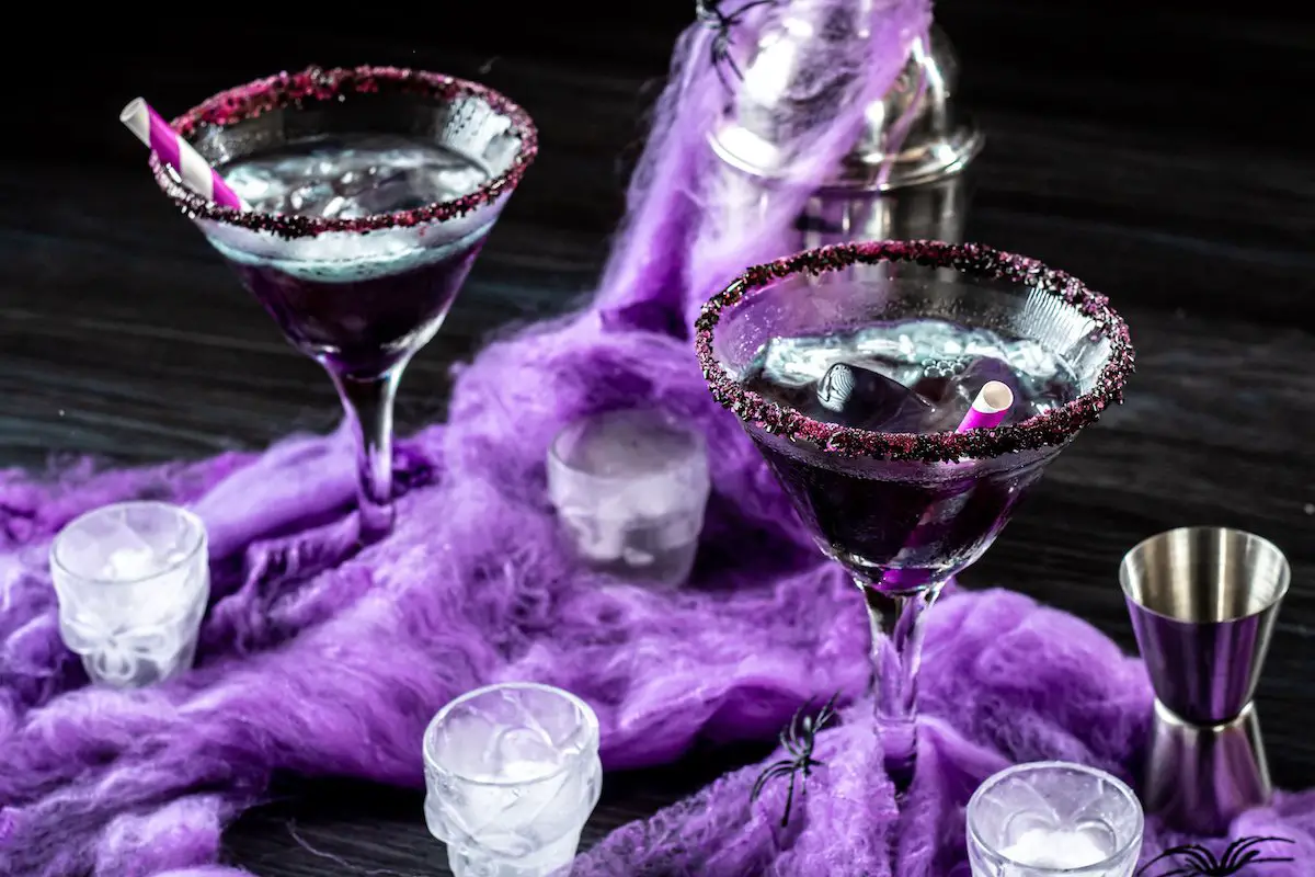 Halloween cocktails with purple color.